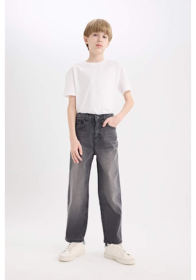 DeFacto Erkek Çocuk Loose Fit Düz Paça Basic Düz Jean Pantolon D6489A825SMNM55 DeFacto Erkek Çocuk Loose Fit Düz Paça Basic Düz Jean Pantolon D6489A825SMNM55