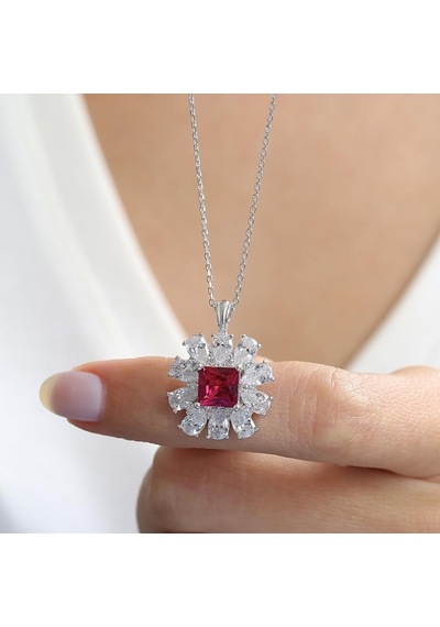 Mia vento Effective Diamond Milano Rüyası Sentetik Yakut Taşlı Gümüş Kolye