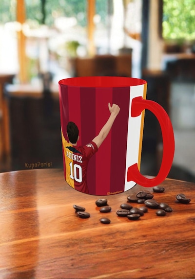 Galatasaray Temalı Kişiye Özel Kupa İsim & Numara Yazılabilir Taraftar Çift Kupa Tasarımı Erkek Taraftar Kırmızı Galatasaray Temalı Kişiye Özel Kupa İsim & Numara Yazılabilir Taraftar Çift Kupa Tasarımı Erkek Taraftar Kırmızı