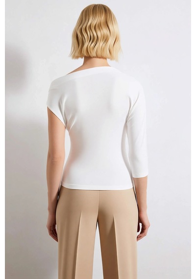 Benerly Kadın Bluz Asimetrik Yaka Tek Truvakar Kol Fitted Kalıp Örme Kuma Ekru Benerly Kadın Bluz Asimetrik Yaka Tek Truvakar Kol Fitted Kalıp Örme Kuma Ekru