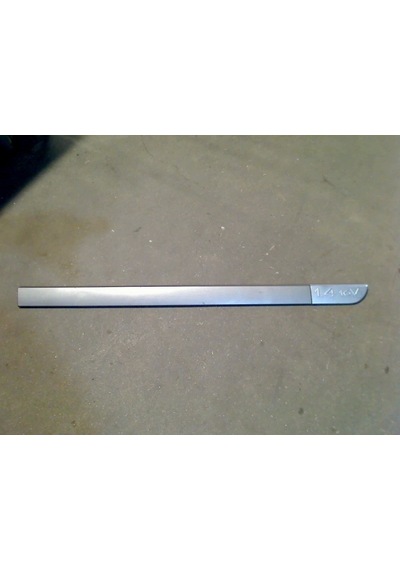 Renault Megane 2 2003-2005 Kapı Bandı Ön Sağ Oem No: 7701475248