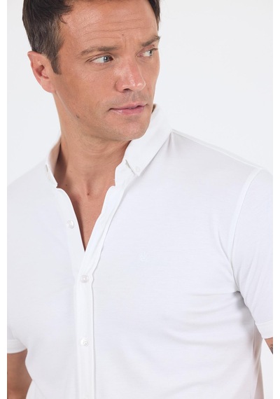 İmza Beyaz İtalyan Düğmeli Yaka Kısa Kol Cepsiz Slim Fit Gömlek 1004250255 Beyaz İmza Beyaz İtalyan Düğmeli Yaka Kısa Kol Cepsiz Slim Fit Gömlek 1004250255 Beyaz