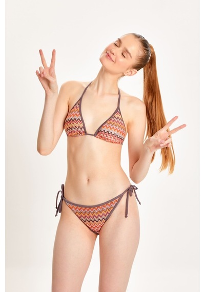 Too Salty Swimwear Kadın Çok Renkli Dantelli Yandan Bağlamalı Üçgen Bikini Takımı 24s115st Çok Renkli Too Salty Swimwear Kadın Çok Renkli Dantelli Yandan Bağlamalı Üçgen Bikini Takımı 24s115st Çok Renkli