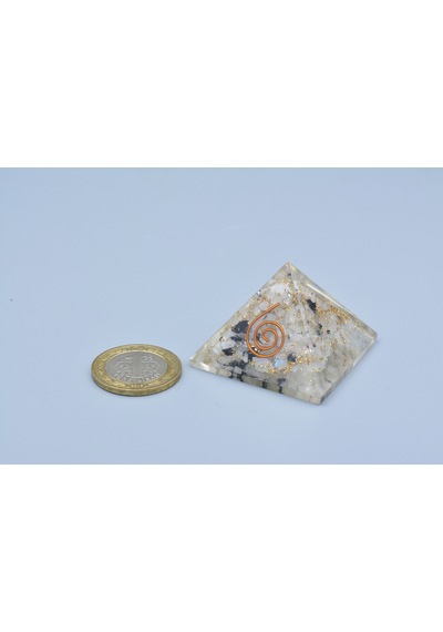 Hakiki Doğal Ay Taşı Orgonit Piramit 32 Gram