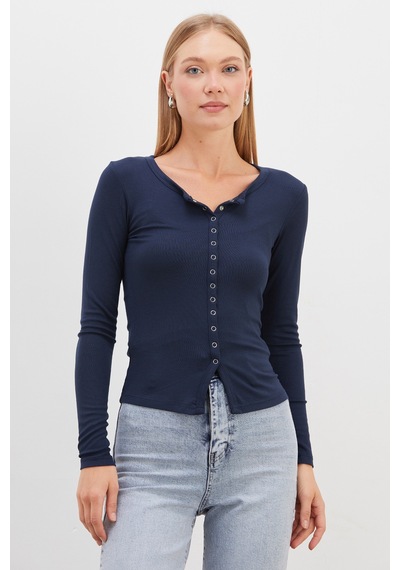 Fullamoda Önü Çıtçıtlı Ribanalı Slim Fit Bluz Lacivert