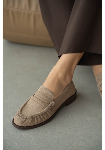 Selin Shoes Lurein Büzgülü Hafif Kalın Topuk Kadın Loafer- Vizon Süet