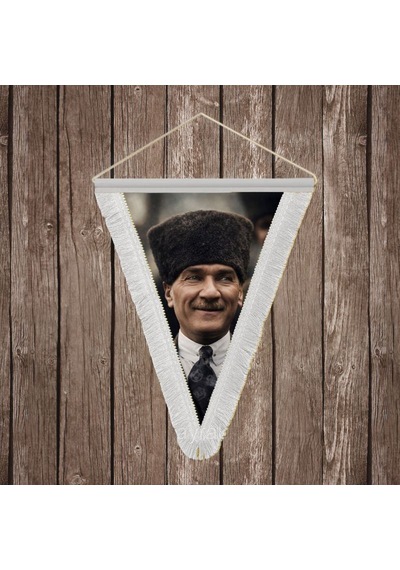 Gülümseyen Mustafa Kemal Atatürk Portresi Beyaz Saçaklı Üçgen Flama Bayrak Hatıra Flama Ata65 Diğer