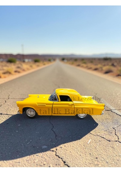 Nostaljik Sarı 1955 Ford Thunderbird 1/32 Ölçek Metal Çek Bırak Araba Kapılar Açılır Çok Renkli