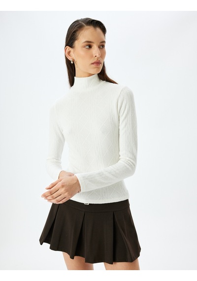 Koton Slim Fit Dik Yaka Uzun Kollu Dokulu Body Ekru 5sak50219ek Ekru