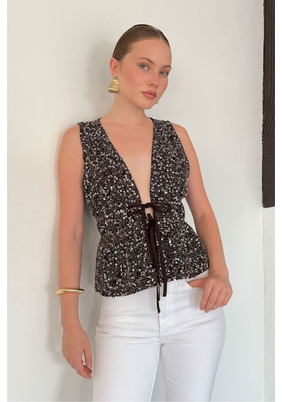 Verymoda V Yaka Belden Bağcıklı Pullu Yelek Bluz D3135 Koyu Kahve