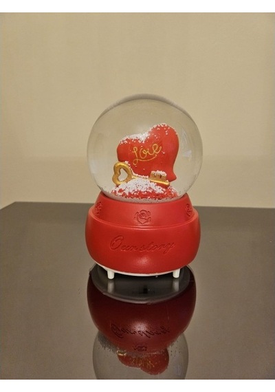 Love Kalpli Müzikli Kırmızı Kar Küresi