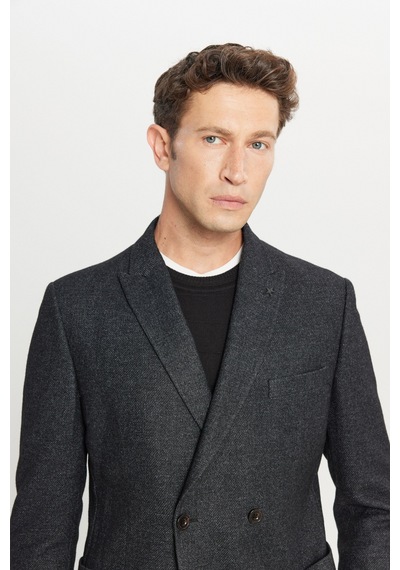 Altınyıldız Classıcs Lımıted Edıtıon Erkek Sıyah Yünlü Slim Fit Dar Kesim Kırlangıç Yaka Torba Cepli Kruvaze Ceket Siyah Altınyıldız Classıcs Lımıted Edıtıon Erkek Sıyah Yünlü Slim Fit Dar Kesim Kırlangıç Yaka Torba Cepli Kruvaze Ceket Siyah