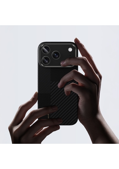 Apple Uyumlu iPhone 17 Pro Max Kılıf M-safe Şarjlı Karbon Fiber Benks Montage Armorair Kevlar Kapak Siyah