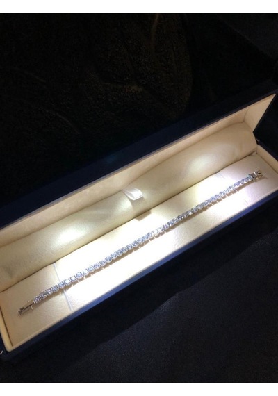 Vog Su Yolu 4mm Zirconia Taşlı Beyaz Renk 925 Ayar Gümüş Sevgiliye Eşe Anneye Hediye Bileklik