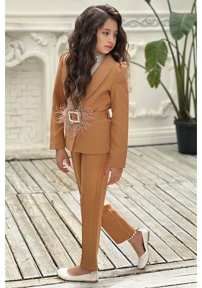 Riccotarz Kız Çocuk Yakası Fırfır Tüllü Dik Yaka Kazak Blazer Ceket Kırçılı Kemer Kahverengi Alt Üst Takım Kahverengi Riccotarz Kız Çocuk Yakası Fırfır Tüllü Dik Yaka Kazak Blazer Ceket Kırçılı Kemer Kahverengi Alt Üst Takım Kahverengi
