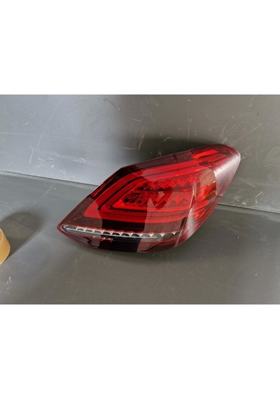 W205 C200 Sağ Arka Stop Lambası Ledli Sıfır 2019 2020 2021