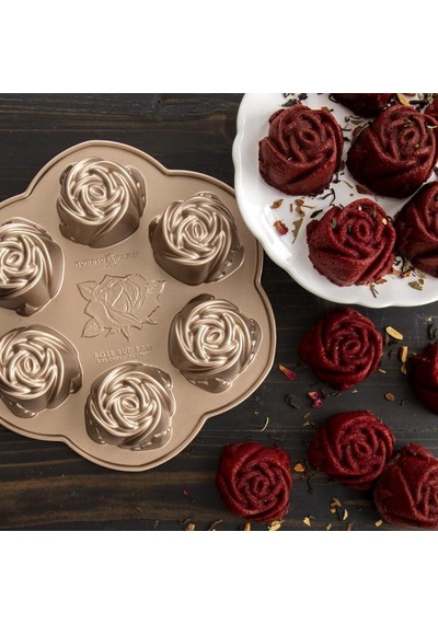 Nordicware 6 Lı Mini Gül Kek Kalıbı - Platin