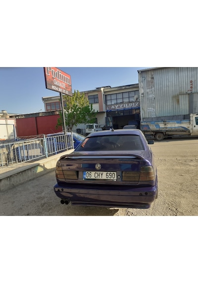 BMW E34 M5 ARKA TAMPON EKİ