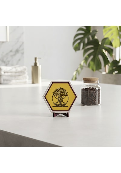 Modern Çizgilerle Tasarlanan Hayat Ağacı Ve Meditasyon Temalı Masaüstü Dekoratif Obje Şık Ve Estetik 10x10 Cm, Sarı