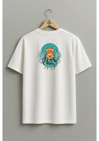 Bahriyeli Collection Oversize Dalgıç Octopus Diving With A Helmet Cep Ve Sırt Tasarımlı Unisex T-shirt Beyaz