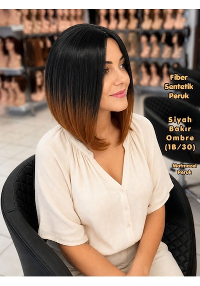 Kısa Sentetik Peruk Siyah Bakır Ombre