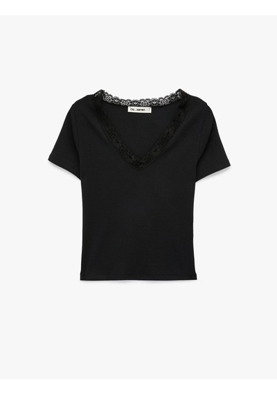 Koton Slim Fit Kısa Kollu V Yaka Dantel Detaylı Tişört Siyah 6sal10648ık Siyah