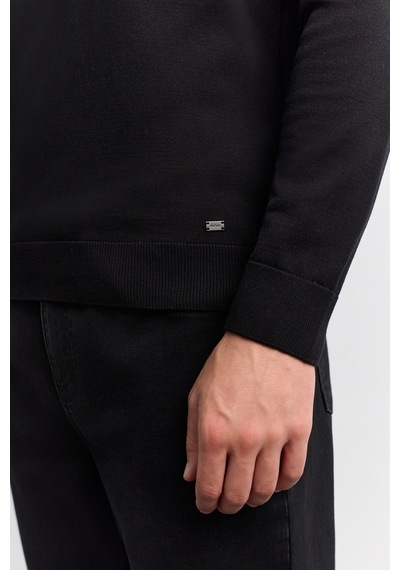 Avva Erkek Siyah Düz Basic Yarım Balıkçı Regular Fit Kazak B005152