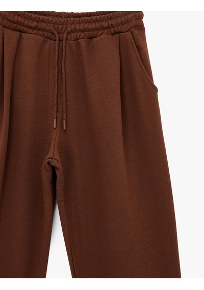 Koton Beli Bağcıklı Cepli Geniş Paça Oversize Eşofman Altı Kahverengi 6sal40050ık Kahve