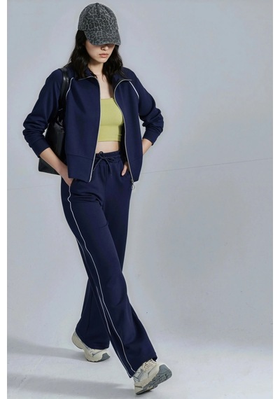 Fiolin Modal Dokulu Fermuarlı Sweatshirt & Pantolon İkili Takım Lacivert Fiolin Modal Dokulu Fermuarlı Sweatshirt & Pantolon İkili Takım Lacivert