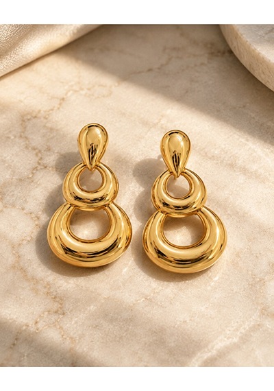 Gold Kaplama Geometrik Sallantılı Küpe Parlak Yüzeyli Modern Tasa Çok Renkli