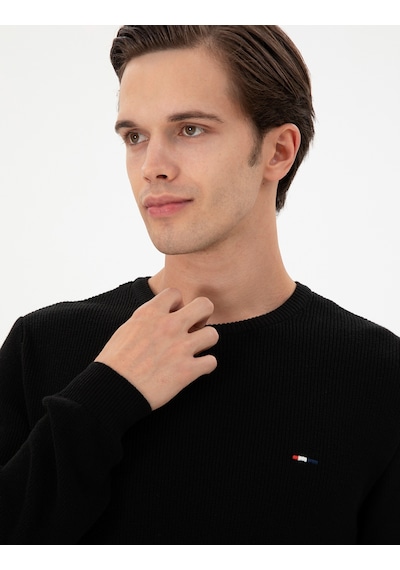 U.S. Polo Assn. Erkek Slim Fit Bisiklet Yaka Siyah Basic Kazak 50298282-VR046 U.S. Polo Assn. Erkek Slim Fit Bisiklet Yaka Siyah Basic Kazak 50298282-VR046