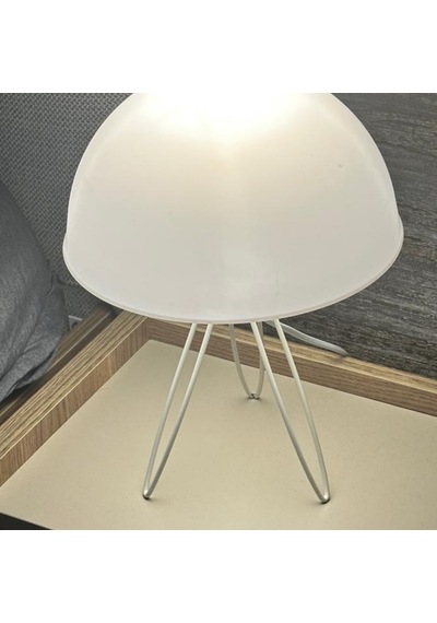 Haus Tripod Metal Ayaklı Opak Mika Mantar Başlıklı Abajur Her Yöne Işık Veren Masa Lambası Beyaz
