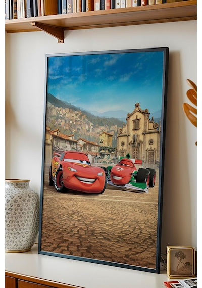 Şimşek Mcqueen İtalya Yarışı Çerçeveli Tablo - Lüks Çocuk Odası Arabalar Serisi Avrupa Temalı Dekor Siyah Şimşek Mcqueen İtalya Yarışı Çerçeveli Tablo - Lüks Çocuk Odası Arabalar Serisi Avrupa Temalı Dekor Siyah