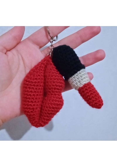 Amigurumieggman Dudak ve Ruj Şeklinde Anahtarlık Aksesuar
