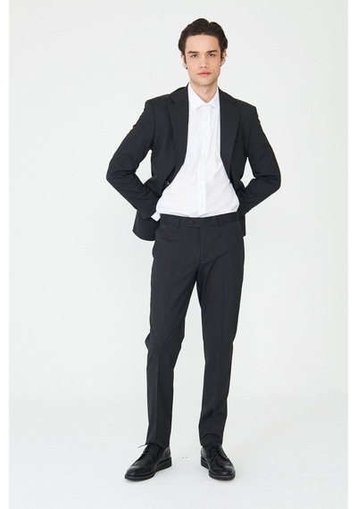 Koyu Gri İnce Dokulu Kumaş Modern Slim Fit Klasik Yaka Premium Takım Elbise Füme