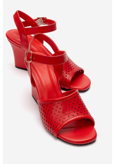 Luvishoes Hervon Kırmızı Cilt Kadın Dolgu Topuklu Ayakkabı