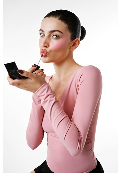 Lipstick Ruj Illegal 5ml Çok Renkli
