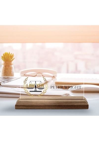 Bk Gift Kişiye Özel İsimli Avukat Temalı Ahşap Tabanlı Akrilik Masa İsimliği-1, Ofis Dekoru, Mesleki Hediye, Ofis Hediyeleri Kobitmeyen137871 Bk Gift
