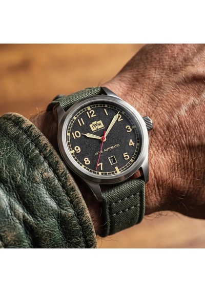 Avı-8 Flyboy Av-4161-01 Engineer Imperial War Museums Fieldmaster Edition Otomatik Erkek Kol Saati Gri