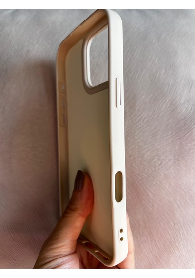Apple Uyumlu iPhone 16 Pro Logolu İçi Kadife Silikon Lansman Kılıf