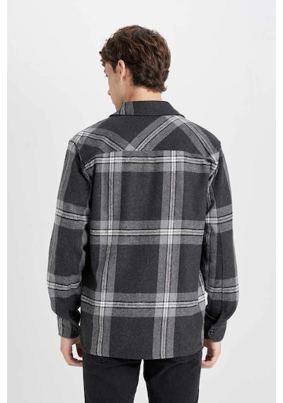 DeFacto Regular Fit Polo Yaka Kareli Oduncu Flanel Uzun Kollu Gömlek D6027AX24AUBK81 Siyah DeFacto Regular Fit Polo Yaka Kareli Oduncu Flanel Uzun Kollu Gömlek D6027AX24AUBK81 Siyah