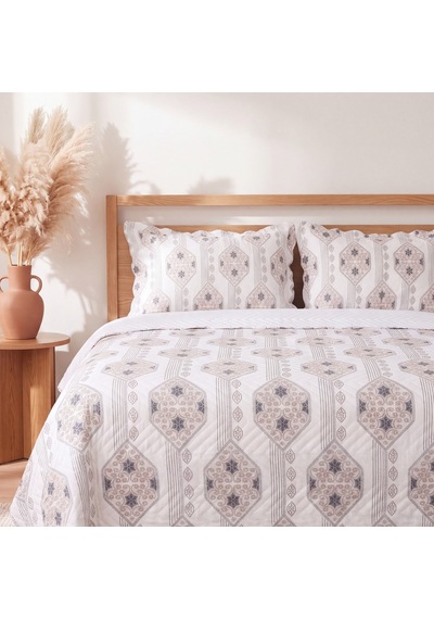 Vizon Lidya Geometrik Çift Kişilik Kapitone Pike & Çok Amaçlı Yatak Örtüsü - 3 Parça Beyaz Zemin Üzeri Vizon, Gri Ve Antrasit Desen Vizon Lidya Geometrik Çift Kişilik Kapitone Pike & Çok Amaçlı Yatak Örtüsü - 3 Parça Beyaz Zemin Üzeri Vizon, Gri Ve Antrasit Desen