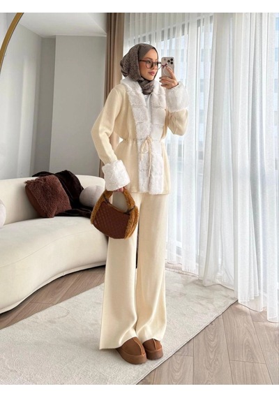 Elora Atelier Ekru Kürk Detaylı Triko Takım