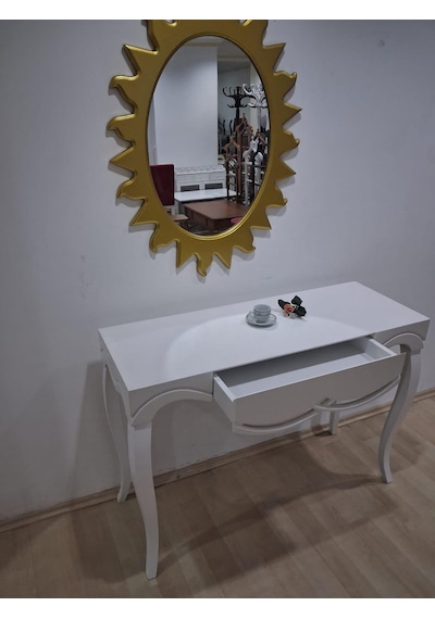 Dresuar Cnc Çökertme 90670 Model Güneş Gold Renk Ayna Lake Beyaz Tabla Kayn Aslan Ayak Beyaz - Gold Dresuar Cnc Çökertme 90670 Model Güneş Gold Renk Ayna Lake Beyaz Tabla Kayn Aslan Ayak Beyaz - Gold