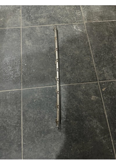 Passat B8 Rline Tampon Krom Nikelajı Orta Parça