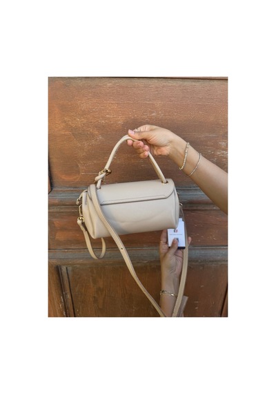 Just Polo Kadın Yeni Sezon Aksesuar Detaylı Çapraz Ayarlanabilir Askılı Şık El & Omuz Çantası Ebat 22 X 11 Cm Vizon 58125612
