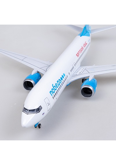 Pobeda Russia Boeing 737 Yolcu Uçağı Model Uçak 1/80 Ölçek 47cm