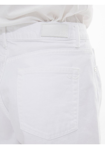 Ltb Lızzıe Klasik Kesim Jean Şort 010096118015569 100 Beyaz