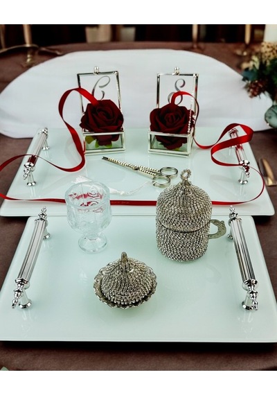 Harmonize Beyaz Söz Tepsisi Ve Damat Kahve Fincanı Krem Krem
