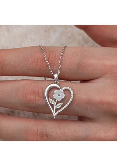Gümüş Kalpli Beyaz Gül Kadın Kolye 01 - Gold 13397261
